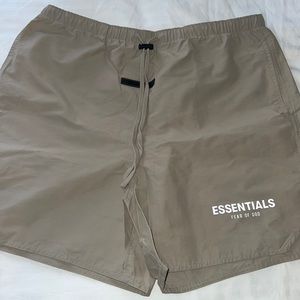 Mens essential shorts